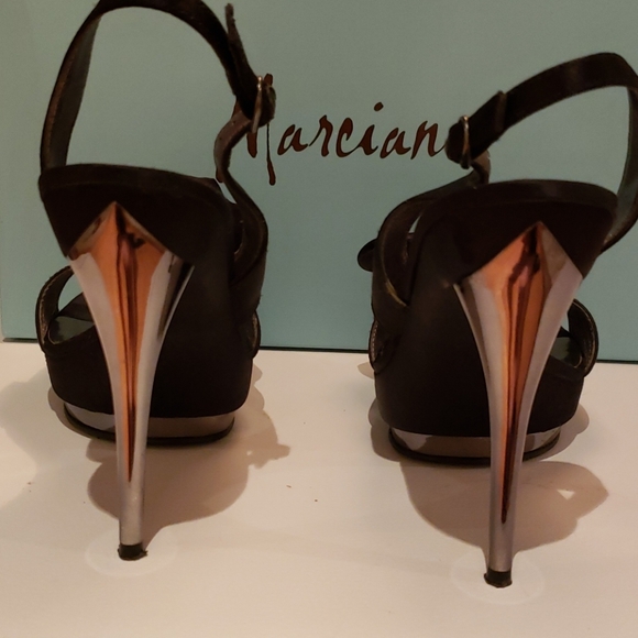 Shoes - Picture 2 of 3